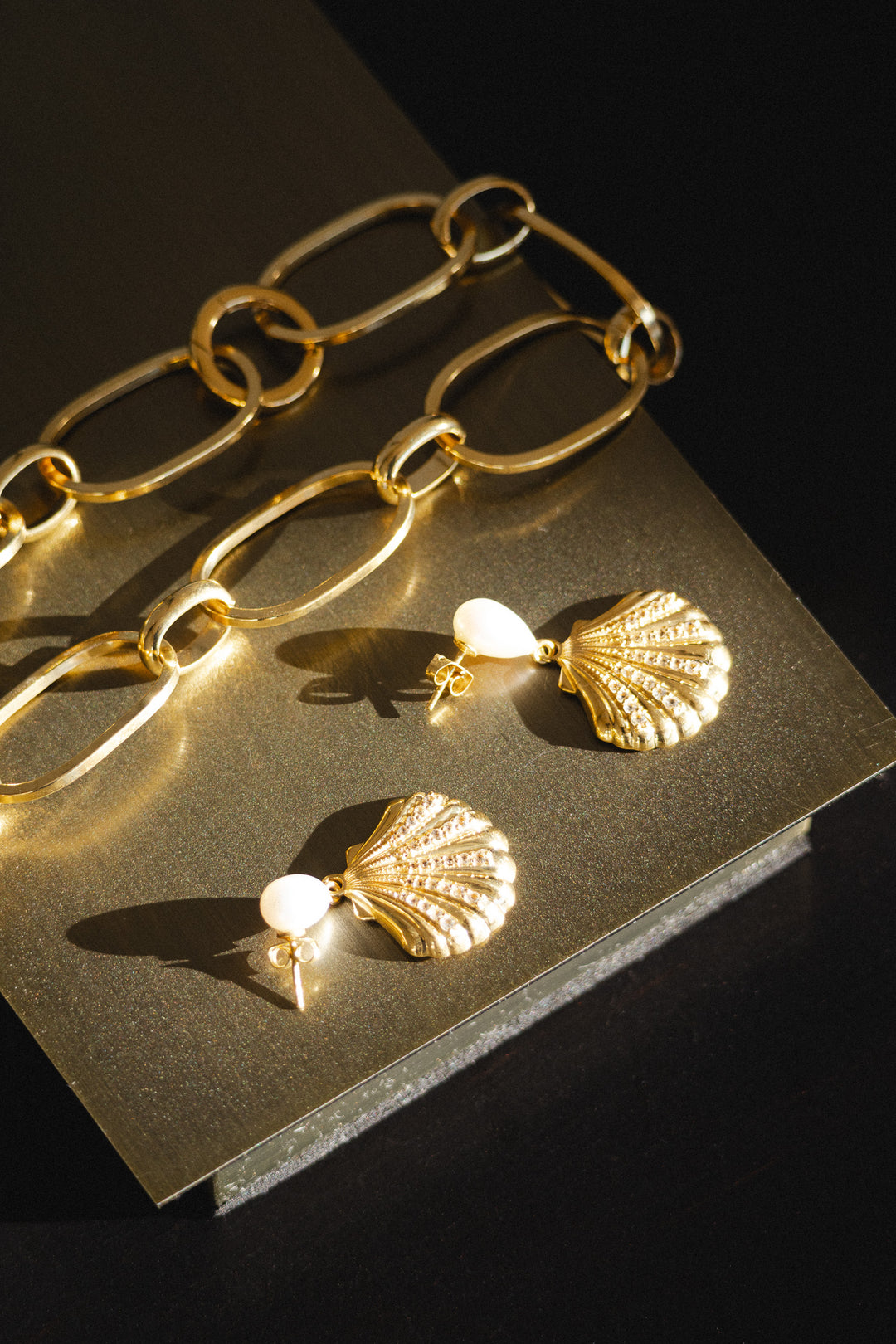 Collier Conti
